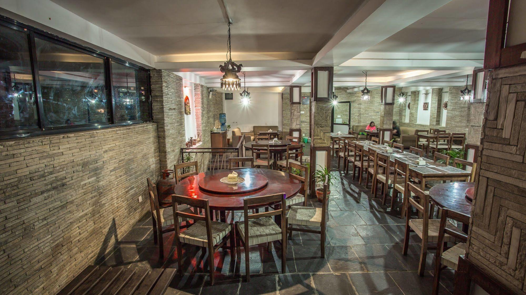 Kotee Home Hotel Pokhara Esterno foto